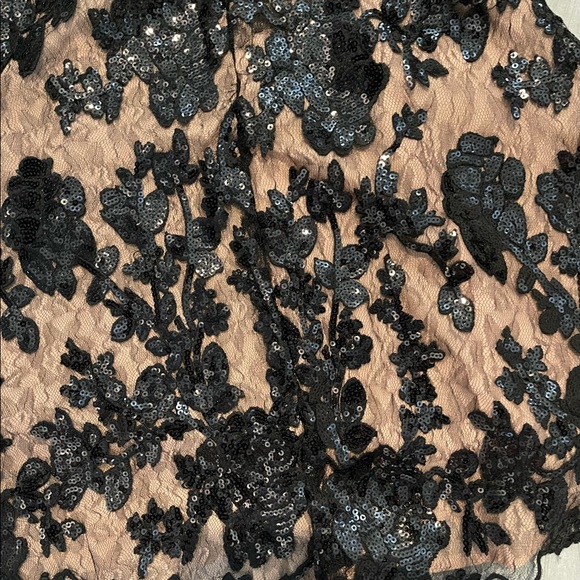 DO+BE Black Sequin Low Back Cocktail Dress - Picture 4 of 5